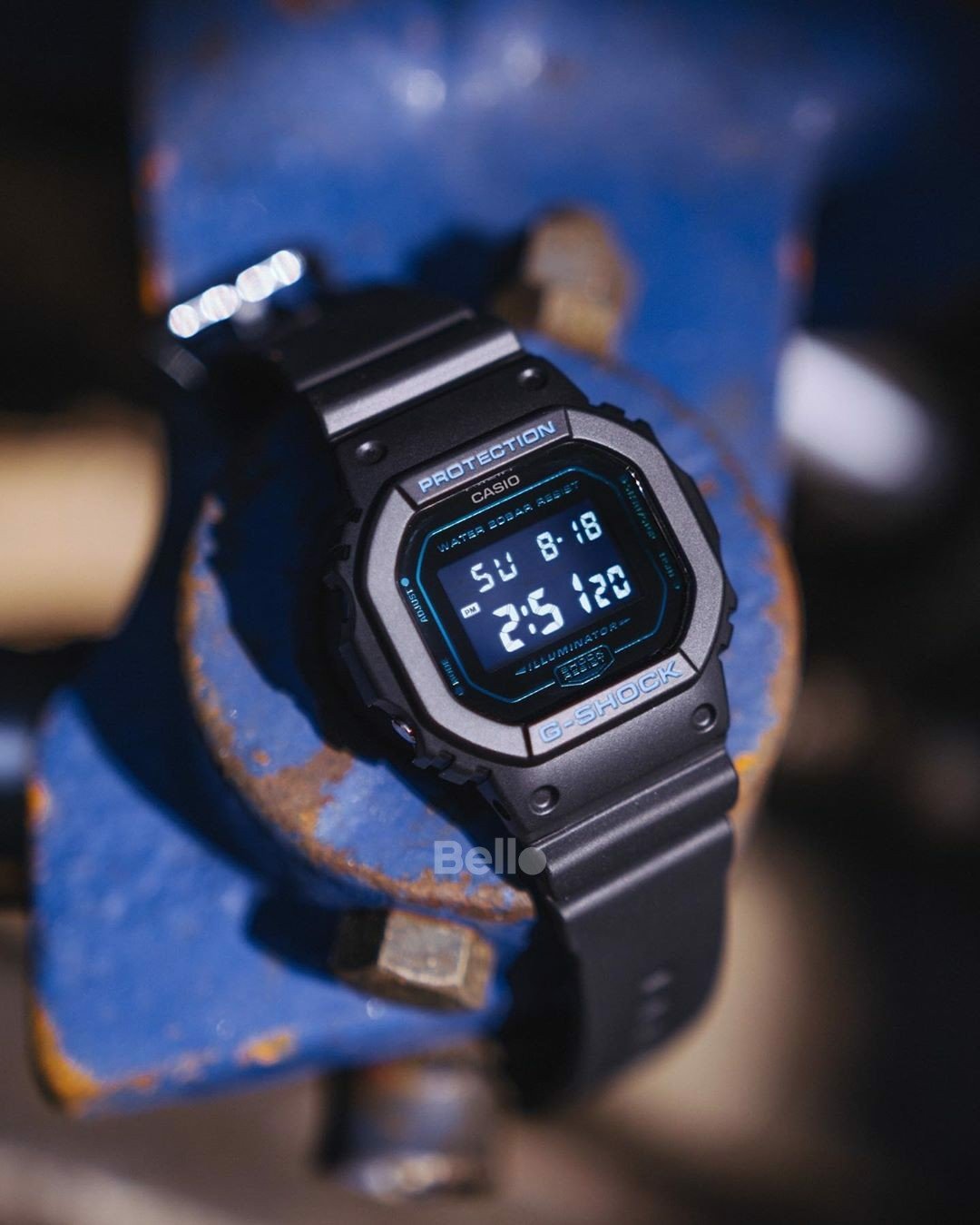Khám phá đồng hồ Casio DW-5600BBM-1DR